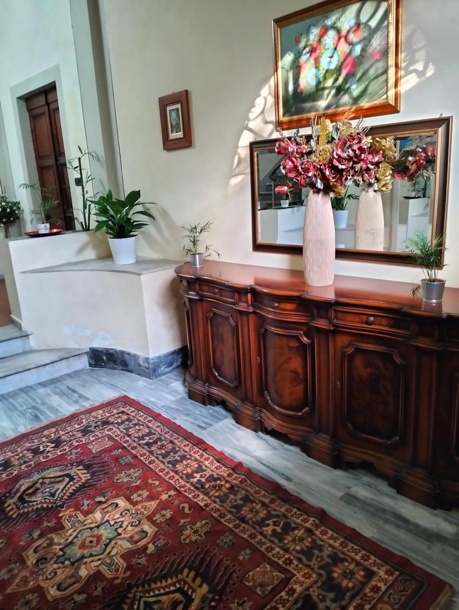 Palace Comfort Inn Pisa Luaran gambar