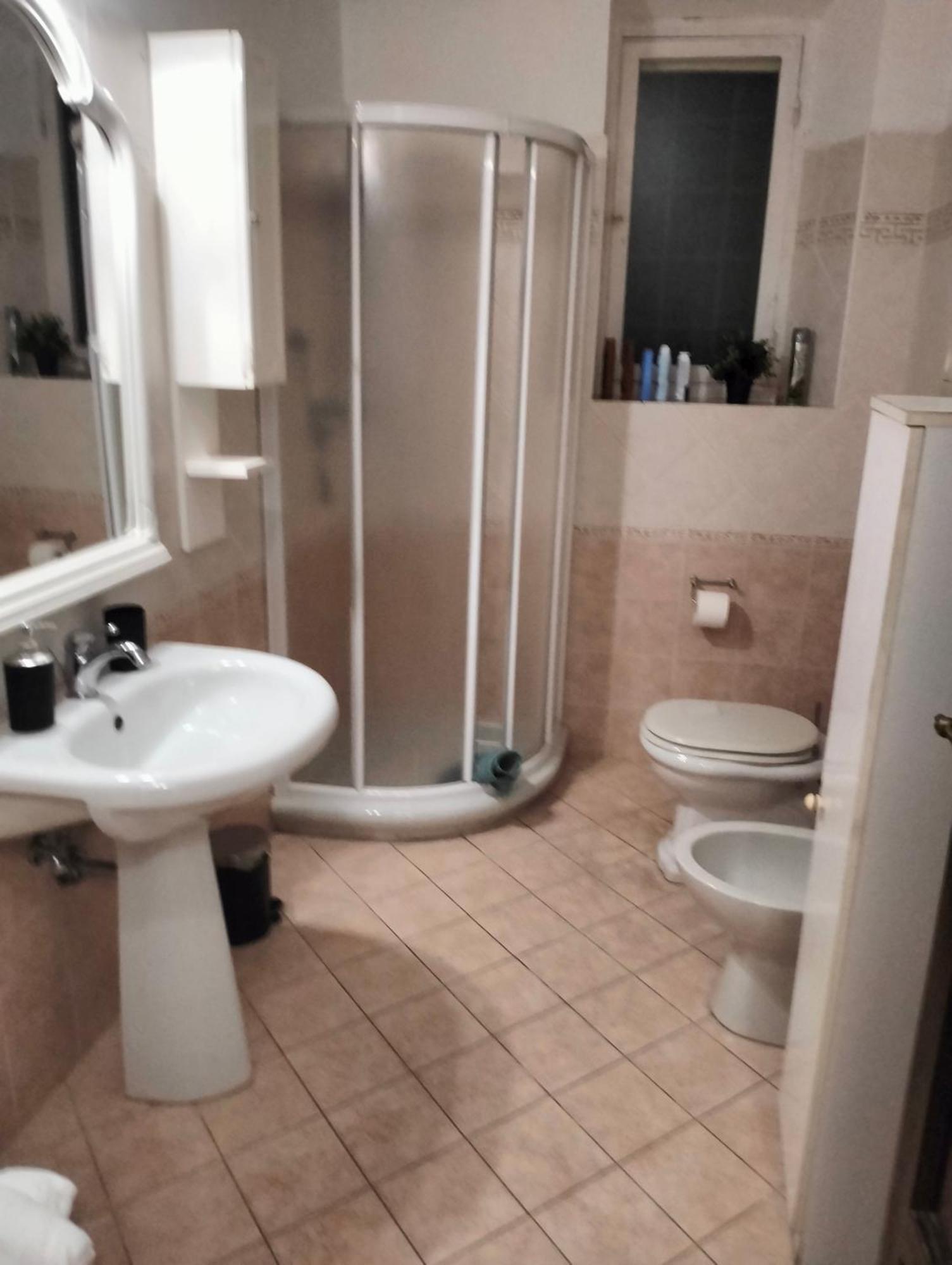 Palace Comfort Inn Pisa Luaran gambar